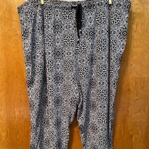 Pajama/lounge sets (2)